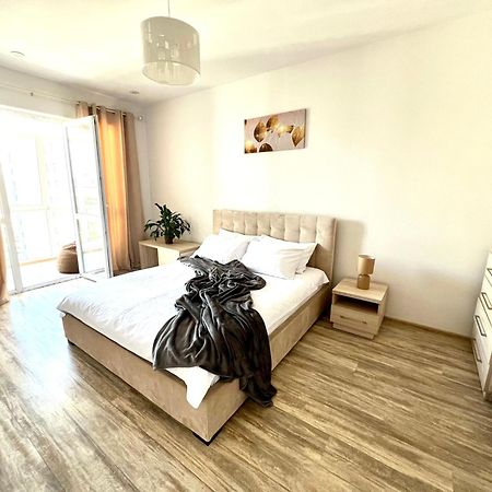 Osapart Malevich Apartment In The Complex Great Britain Lviv Ngoại thất bức ảnh