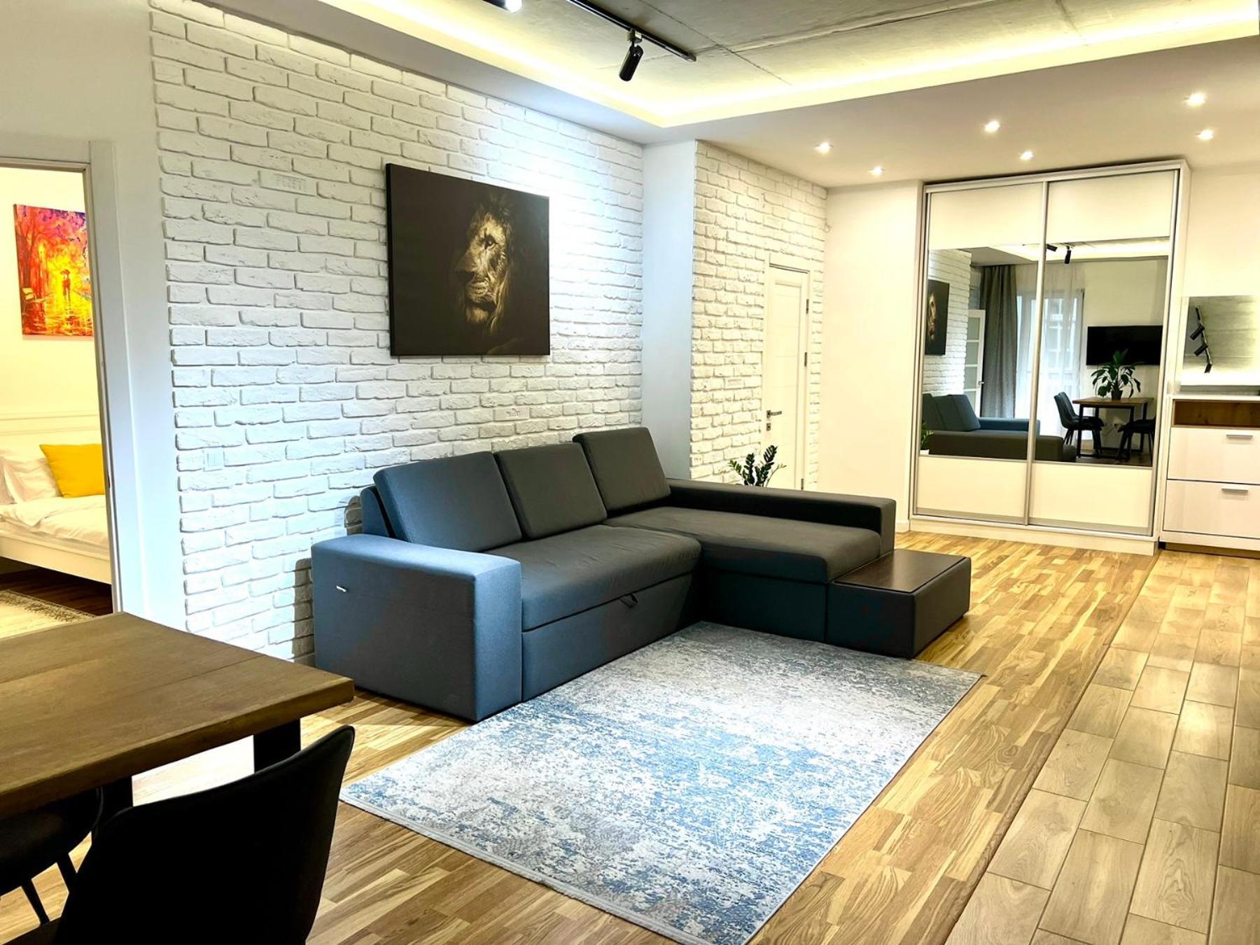 Osapart Malevich Apartment In The Complex Great Britain Lviv Ngoại thất bức ảnh