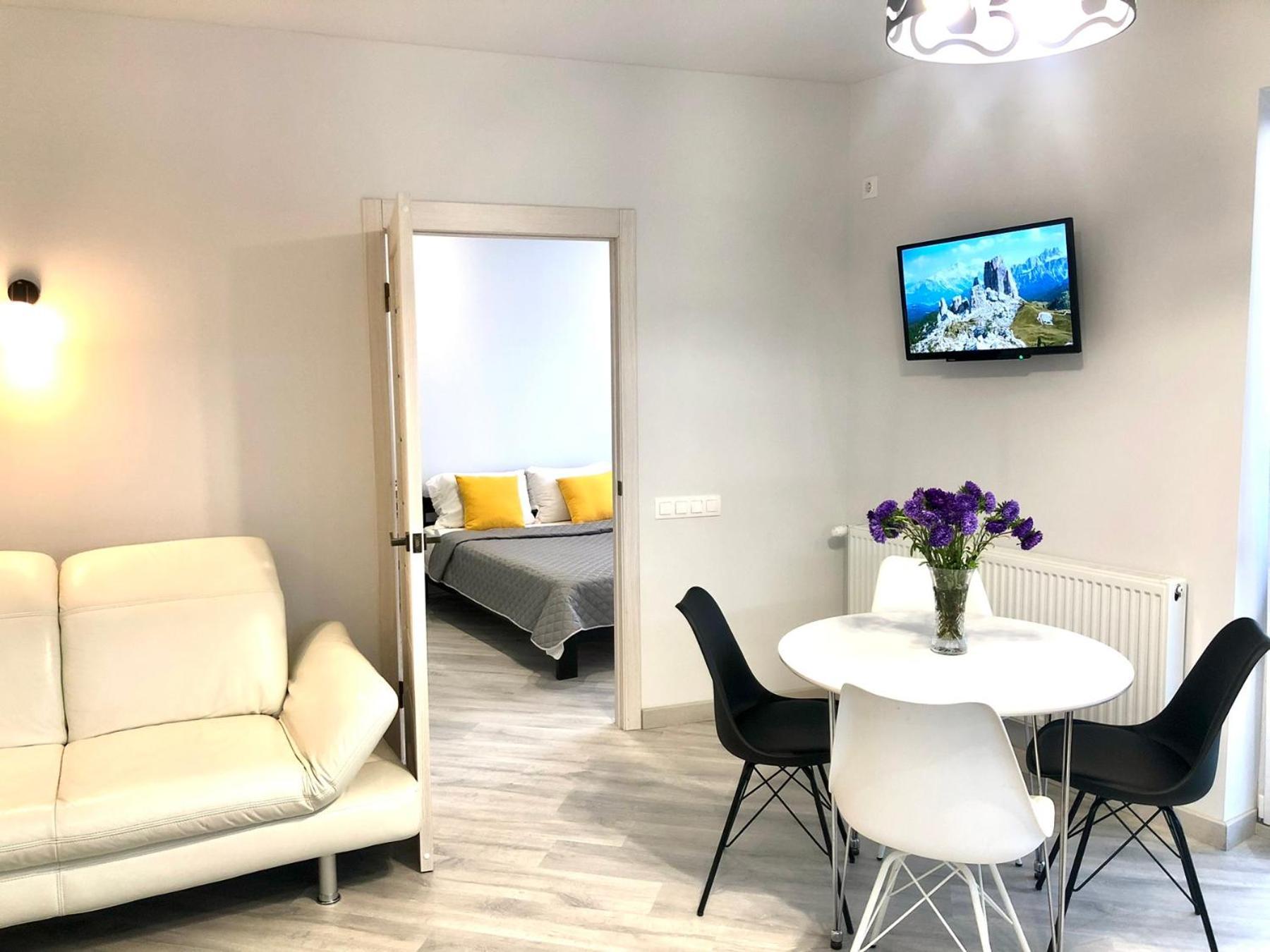 Osapart Malevich Apartment In The Complex Great Britain Lviv Ngoại thất bức ảnh