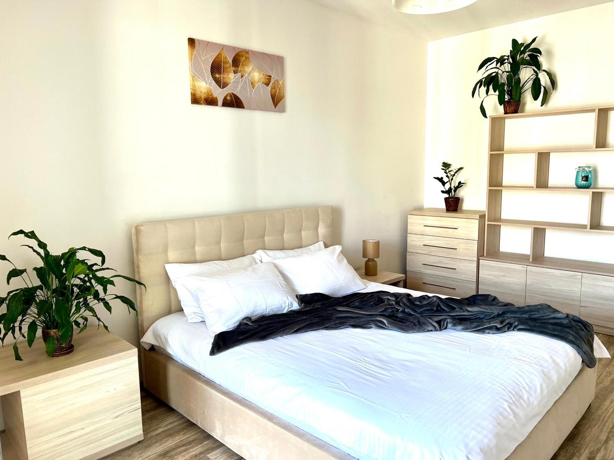 Osapart Malevich Apartment In The Complex Great Britain Lviv Ngoại thất bức ảnh