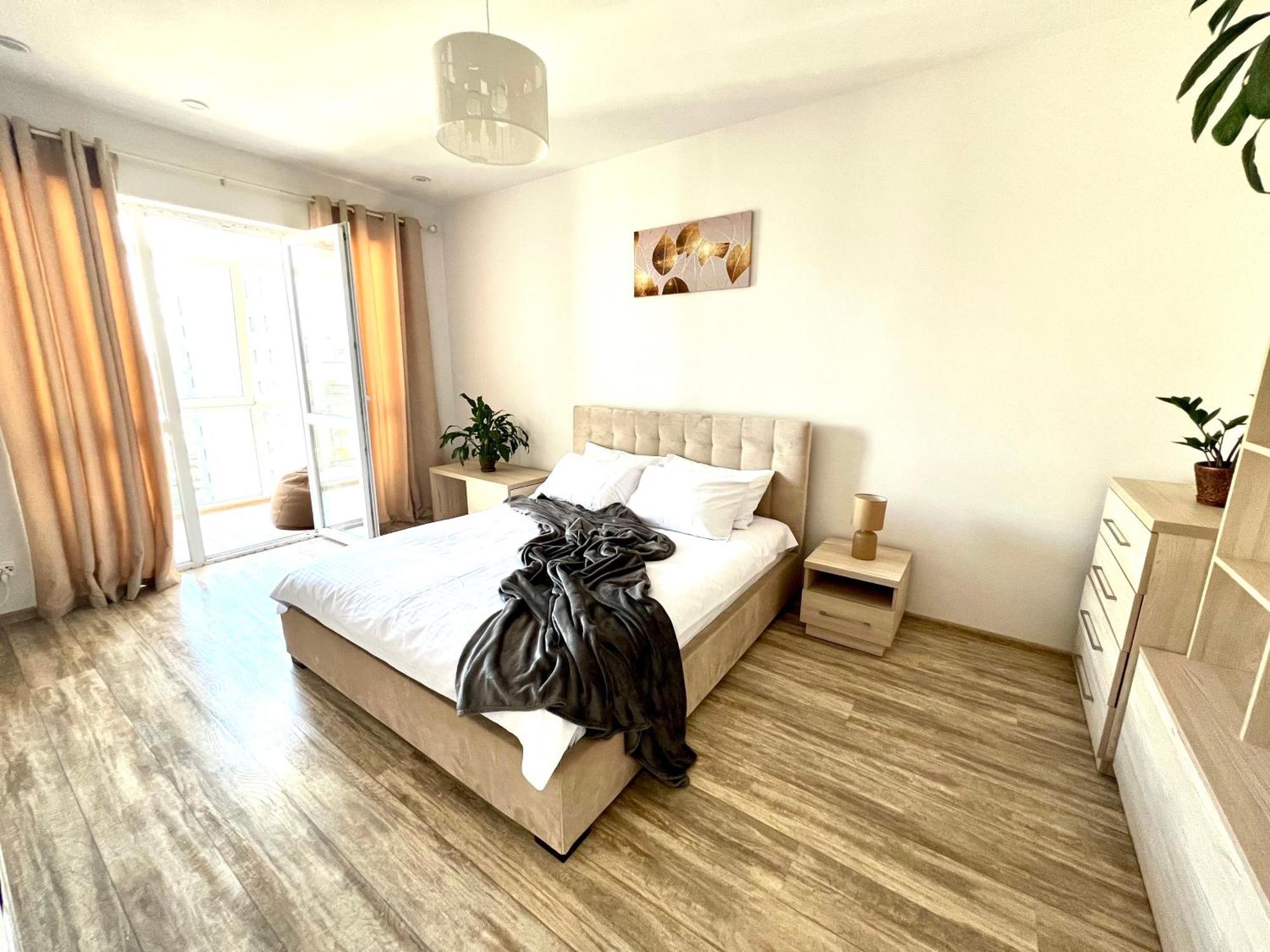 Osapart Malevich Apartment In The Complex Great Britain Lviv Ngoại thất bức ảnh